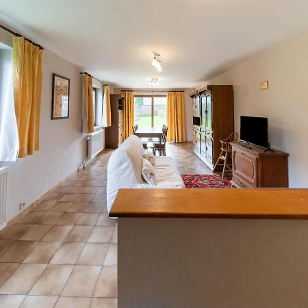 Holiday home La Huche De Raphaelle Ii *